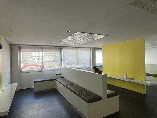 Plus de détails pour Bureau à vendre