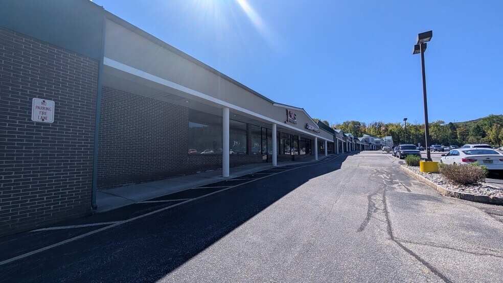 530 Rte 515, Vernon, NJ à louer - Photo de l’immeuble – Image 2 sur 8