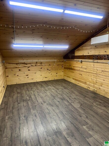 601 E 10th St, Alton, IA à vendre - Photo de l’immeuble – Image 3 sur 6