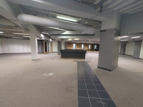 2828 N Clark St, Chicago, IL à louer Photo intérieure– Image 2 sur 21