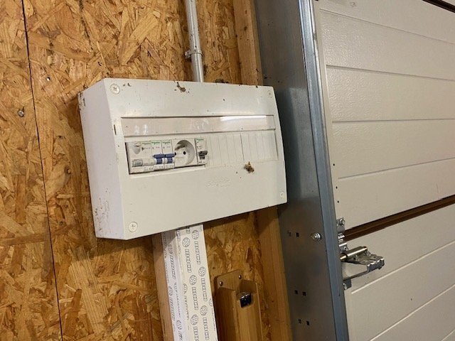 Local d’activités dans Aix-les-Bains à louer - Photo de l’immeuble – Image 3 sur 5