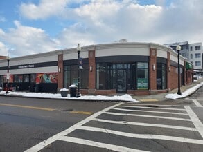 1202-1212 River St, Hyde Park, MA à louer Photo de l’immeuble– Image 1 sur 2