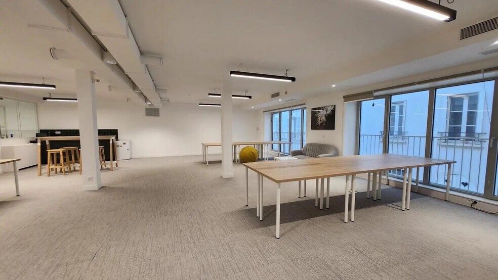 Bureau dans Paris à louer - Photo de l’immeuble – Image 1 sur 8