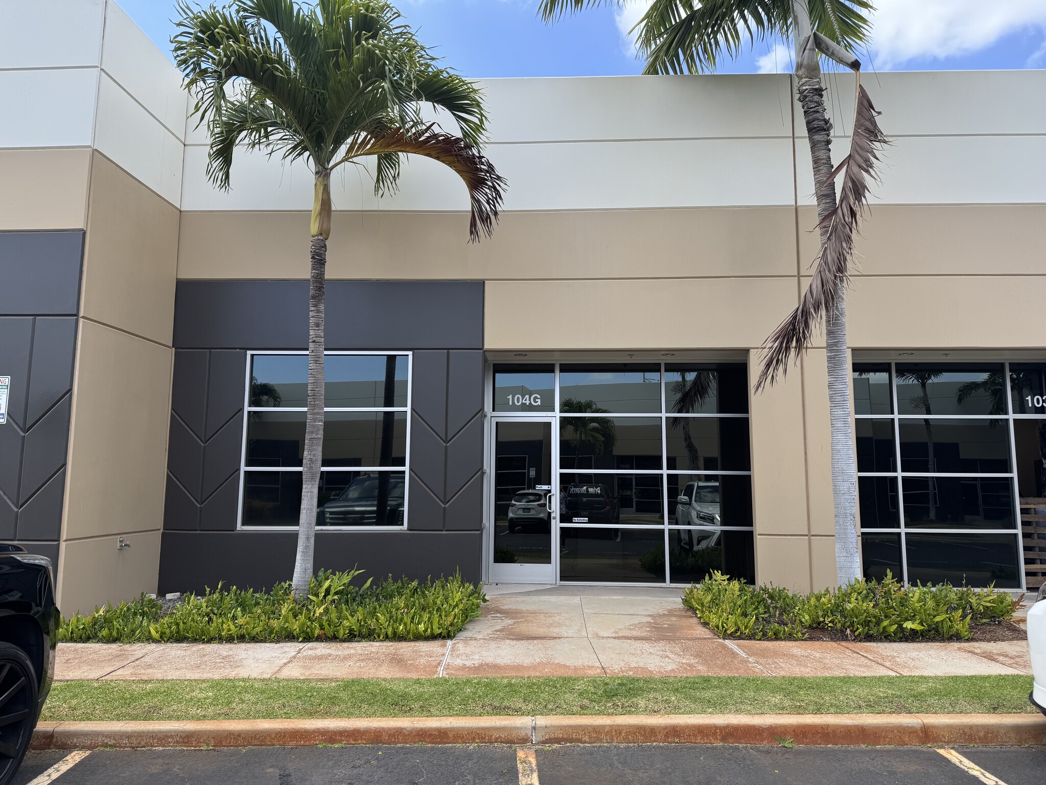 2106 Lauwiliwili St, Kapolei, HI à louer Photo de l’immeuble– Image 1 sur 5