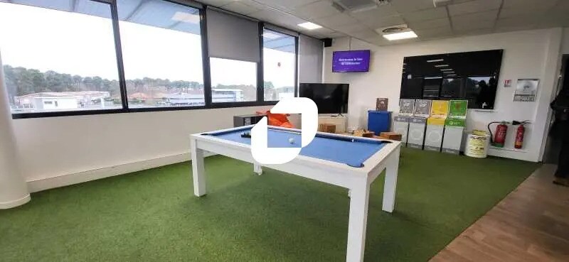 Bureau dans Mérignac à louer - Photo de l’immeuble – Image 3 sur 17