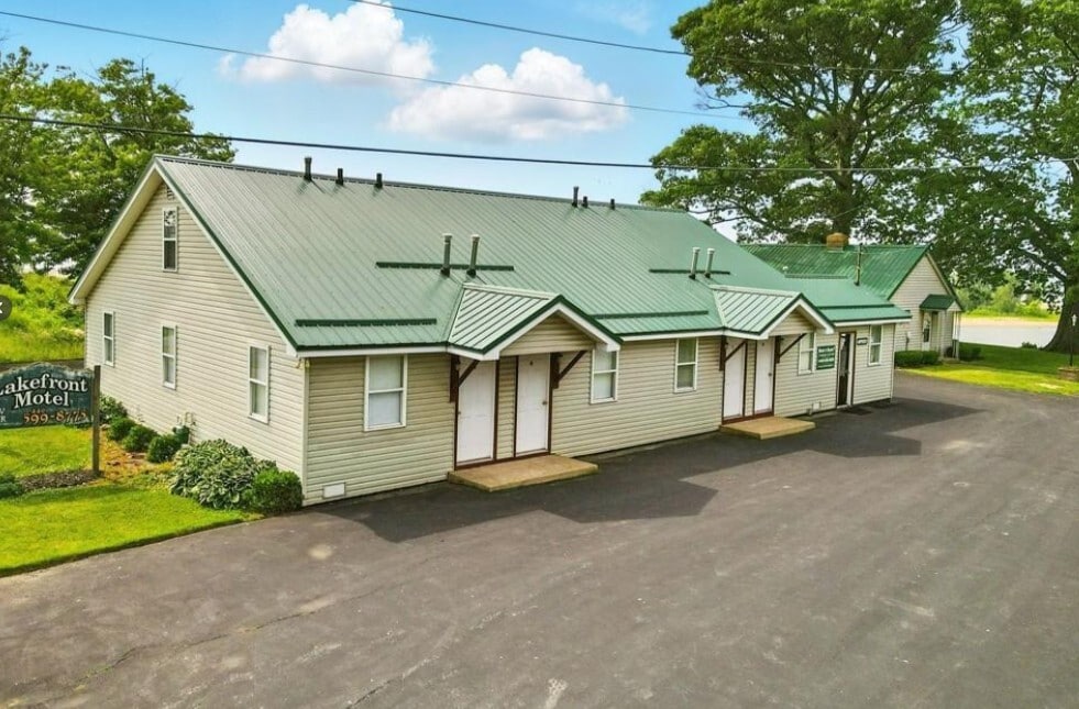 298 Park Ave, Conneaut, OH à vendre Photo principale– Image 1 sur 2