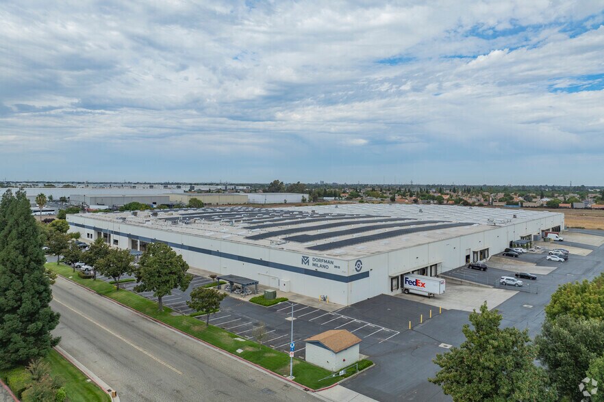 2615 Boeing Way, Stockton, CA à louer - Aérien – Image 2 sur 9