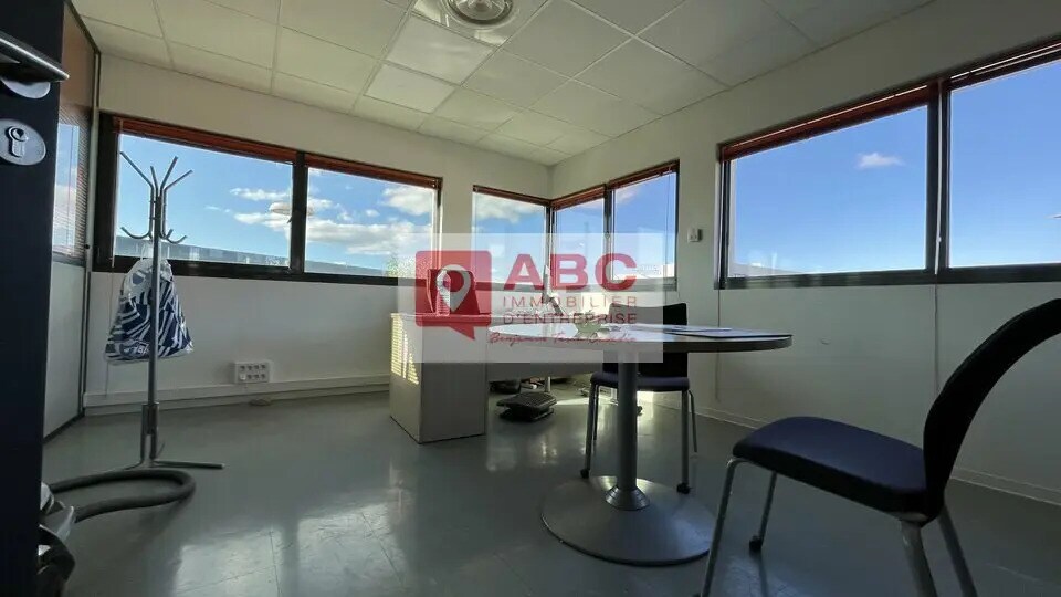 Bureau dans Montpellier à louer - Photo de l’immeuble – Image 3 sur 6