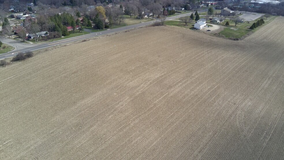 21 & 51 Waveland Rd, Janesville, WI à vendre - Photo de l’immeuble – Image 3 sur 7