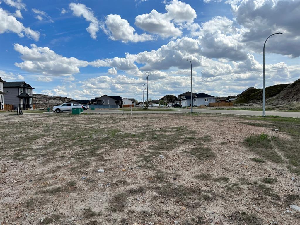 10 Ave SE Lots, Drumheller, AB à vendre Photo principale– Image 1 sur 28