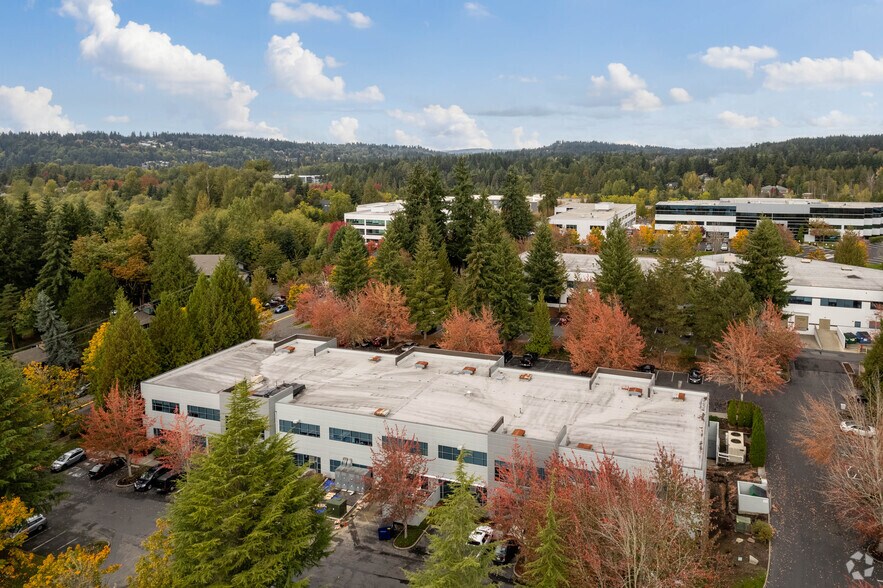 12020 113th Ave NE, Kirkland, WA à vendre - Aérien – Image 3 sur 4