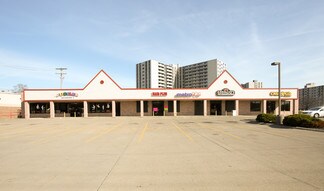 Plus de détails pour 15609-15785 Lakeshore Blvd, Cleveland, OH - Local commercial à louer