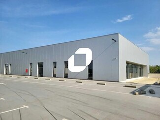 Plus de détails pour Local commercial à louer