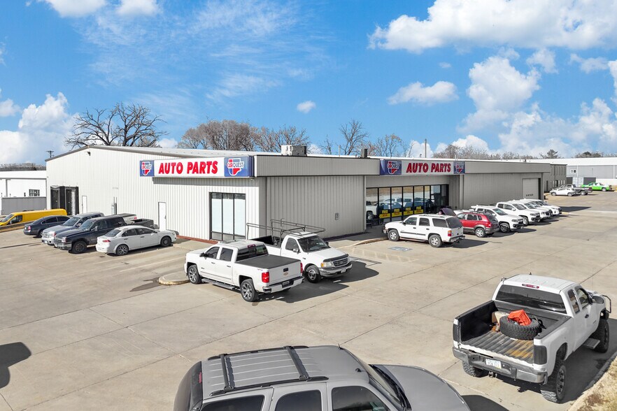 2150 Milton ave, Des Moines, IA à vendre - Photo de l’immeuble – Image 2 sur 18