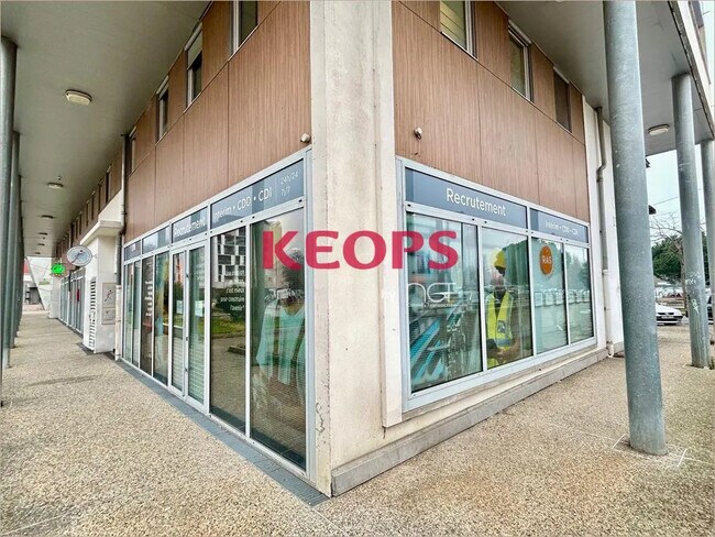 Plus de détails pour Local commercial à louer