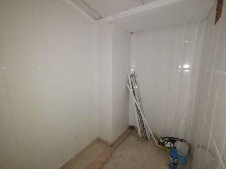 Local commercial dans València, Valencia à louer - Photo de l’immeuble – Image 2 sur 6