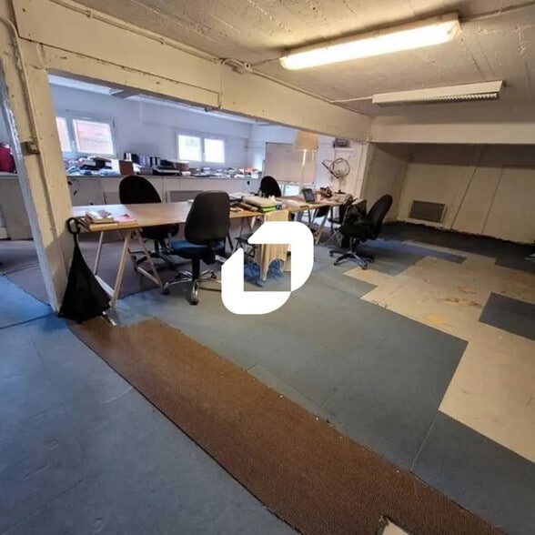 Local d’activités dans Boulogne-Billancourt à louer - Photo de l’immeuble – Image 1 sur 7