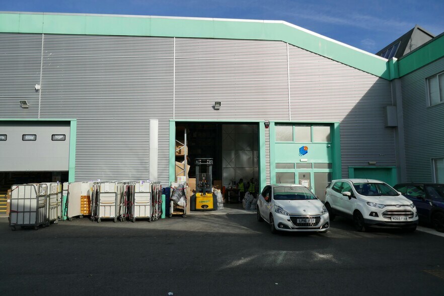 South Rd, Harlow à louer - Photo de l’immeuble – Image 1 sur 3