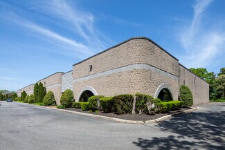 Plus de détails pour 331 Dante Ct, Holbrook, NY - Industriel/Logistique à louer