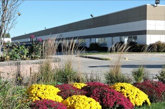 Plus de détails pour 1665 Quincy Ave, Naperville, IL - Local d'activités à louer