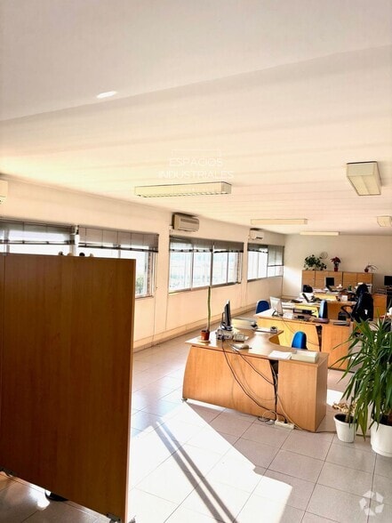 View Photo