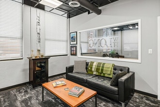 300 N 5th St, Lafayette, IN à louer Photo intérieure– Image 1 sur 21