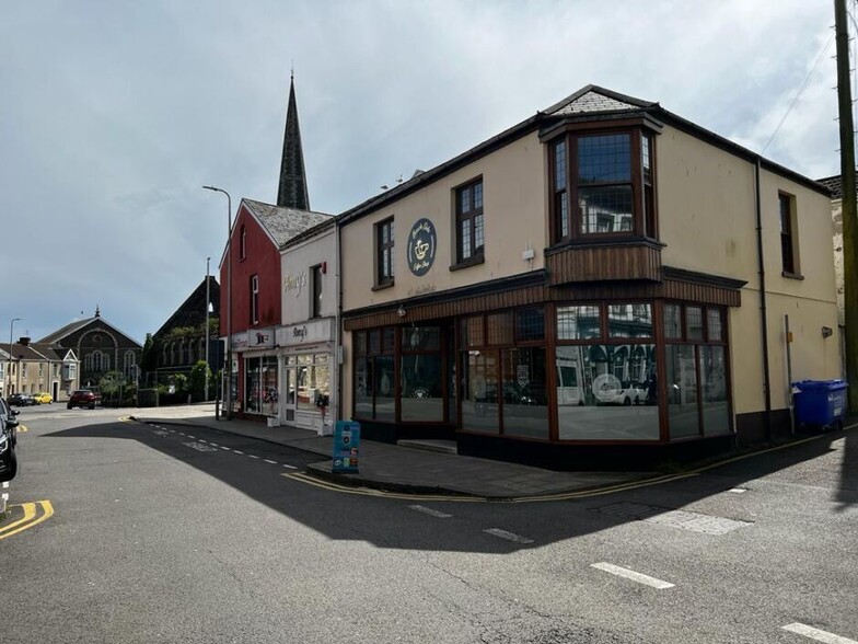 3 Cowell St, Llanelli à louer - Photo de l’immeuble – Image 2 sur 3