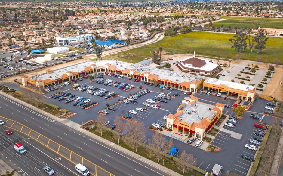 26900-26920 Newport Rd, Menifee, CA à louer - Photo de l’immeuble – Image 2 sur 3