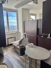 450 Sutter St, San Francisco, CA à louer Photo intérieure– Image 2 sur 3