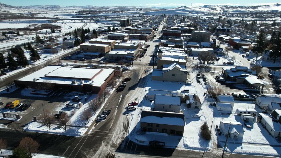 1028 Main St, Evanston, WY à vendre - Vidéo sur l’annonce professionnelle – Image 2 sur 33