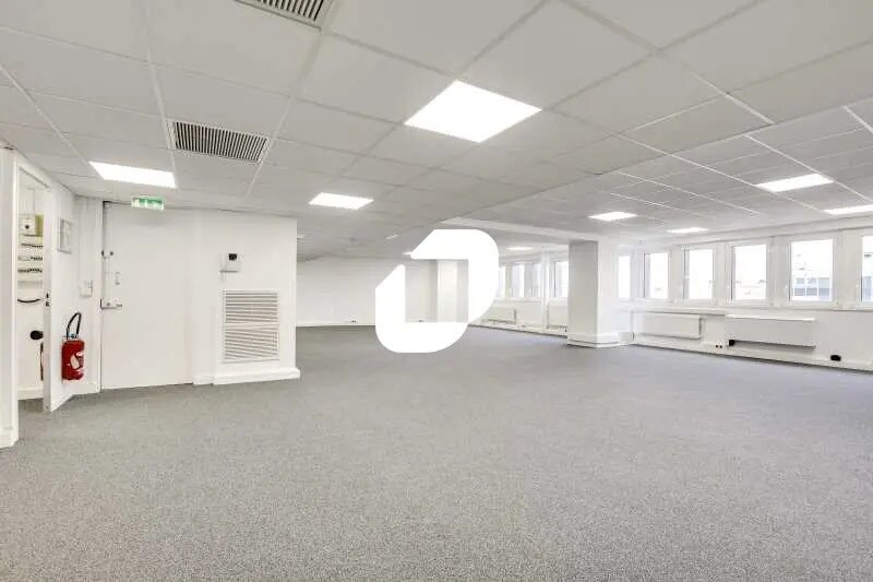 Bureau dans Neuilly-sur-Seine à vendre - Photo de l’immeuble – Image 3 sur 6