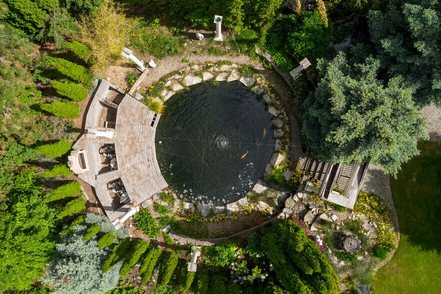 1605 Garner Rd, Kelowna, BC à louer - Photo de l’immeuble – Image 3 sur 22