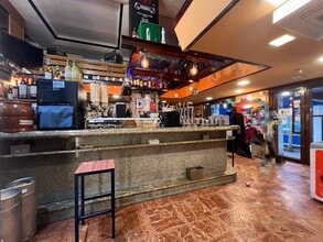 Local commercial dans Madrid, Madrid à louer Photo intérieure– Image 1 sur 8