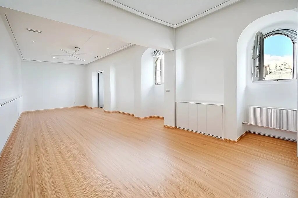8 Rue De La Michodière, Paris à louer Photo de l’immeuble– Image 1 sur 6