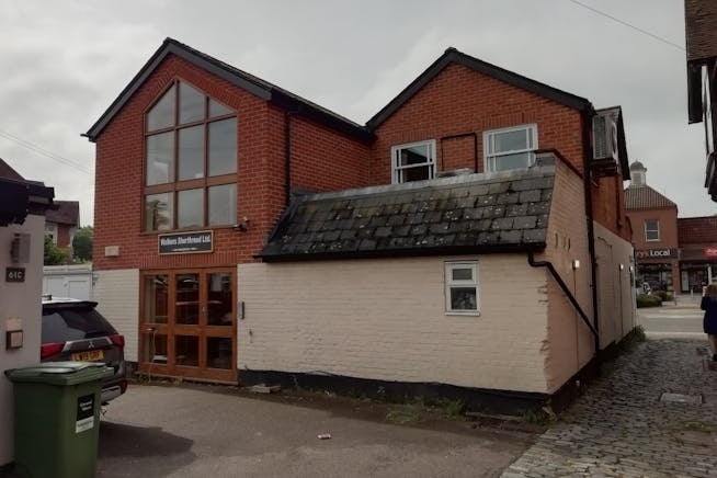 61B High St, Ascot à louer Photo de l’immeuble– Image 1 sur 13