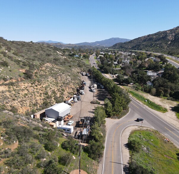 9601 Flinn Springs Rd, El Cajon, CA à louer - Aérien – Image 3 sur 7