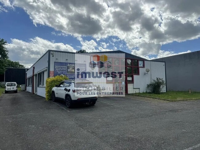Plus de détails pour Local d’activités à vendre