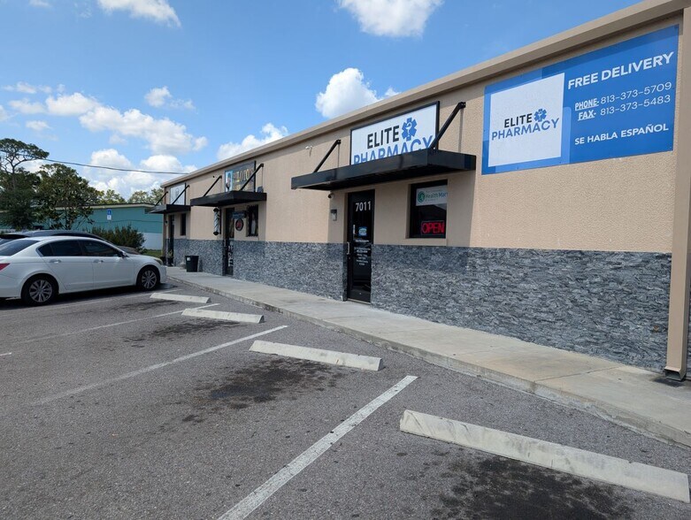 7011 N Manhattan Ave, Tampa, FL à vendre - Photo de l’immeuble – Image 3 sur 7