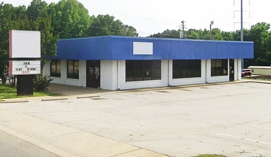 296 E Blackstock Rd, Spartanburg, SC à louer - Photo de l’immeuble – Image 1 sur 4