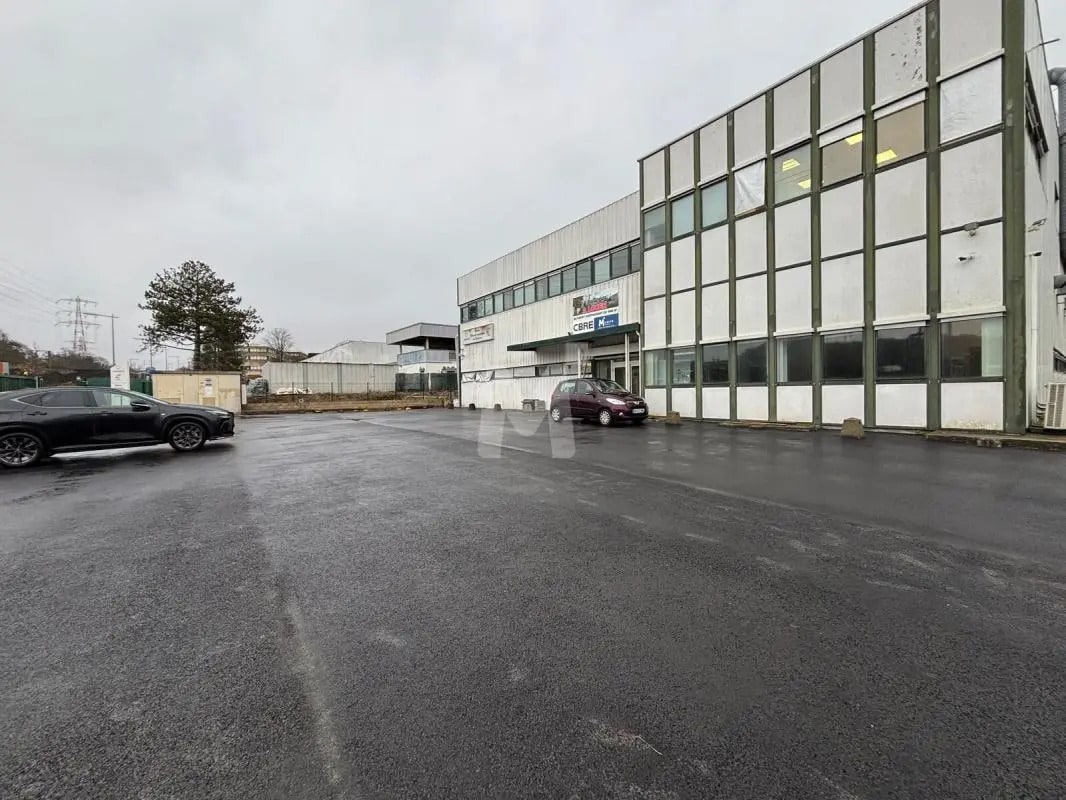 Local d’activités dans Palaiseau à louer Photo de l’immeuble– Image 1 sur 8