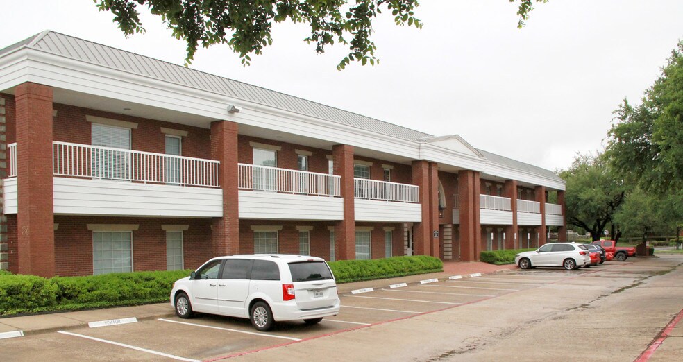 17103 Preston Rd, Dallas, TX à louer - Photo de l’immeuble – Image 2 sur 17
