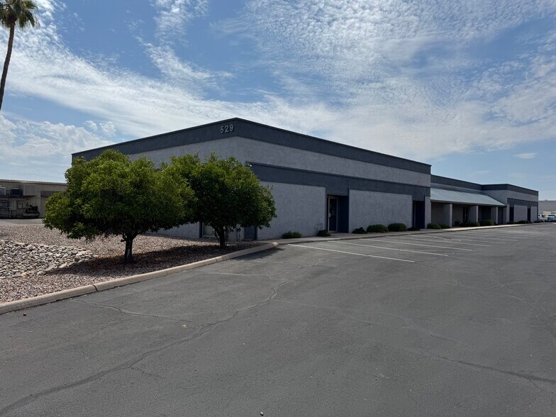 529 E Juanita Ave, Mesa, AZ à vendre - Photo de l’immeuble – Image 2 sur 3