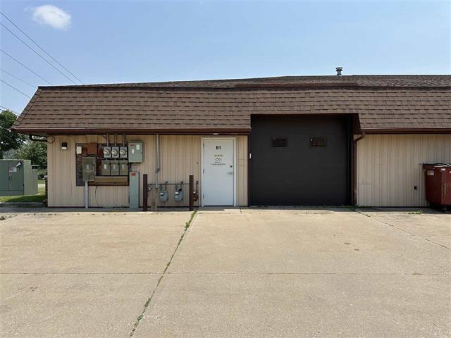 103 Commercial Dr, Iowa City, IA à vendre - Photo principale – Image 1 sur 1