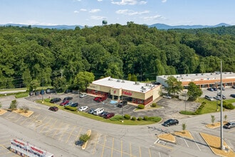 420 Walmart Way, Dahlonega, GA - Vue aérienne vue de carte - Image1
