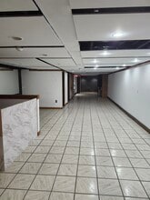 730 N Old Woodward Ave, Birmingham, MI à louer Photo intérieure– Image 2 sur 4