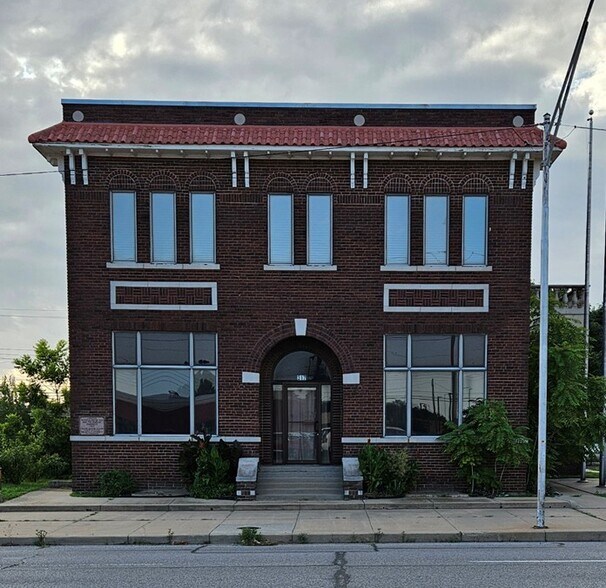 317 N Grand St, Enid, OK à vendre - Photo principale – Image 2 sur 2
