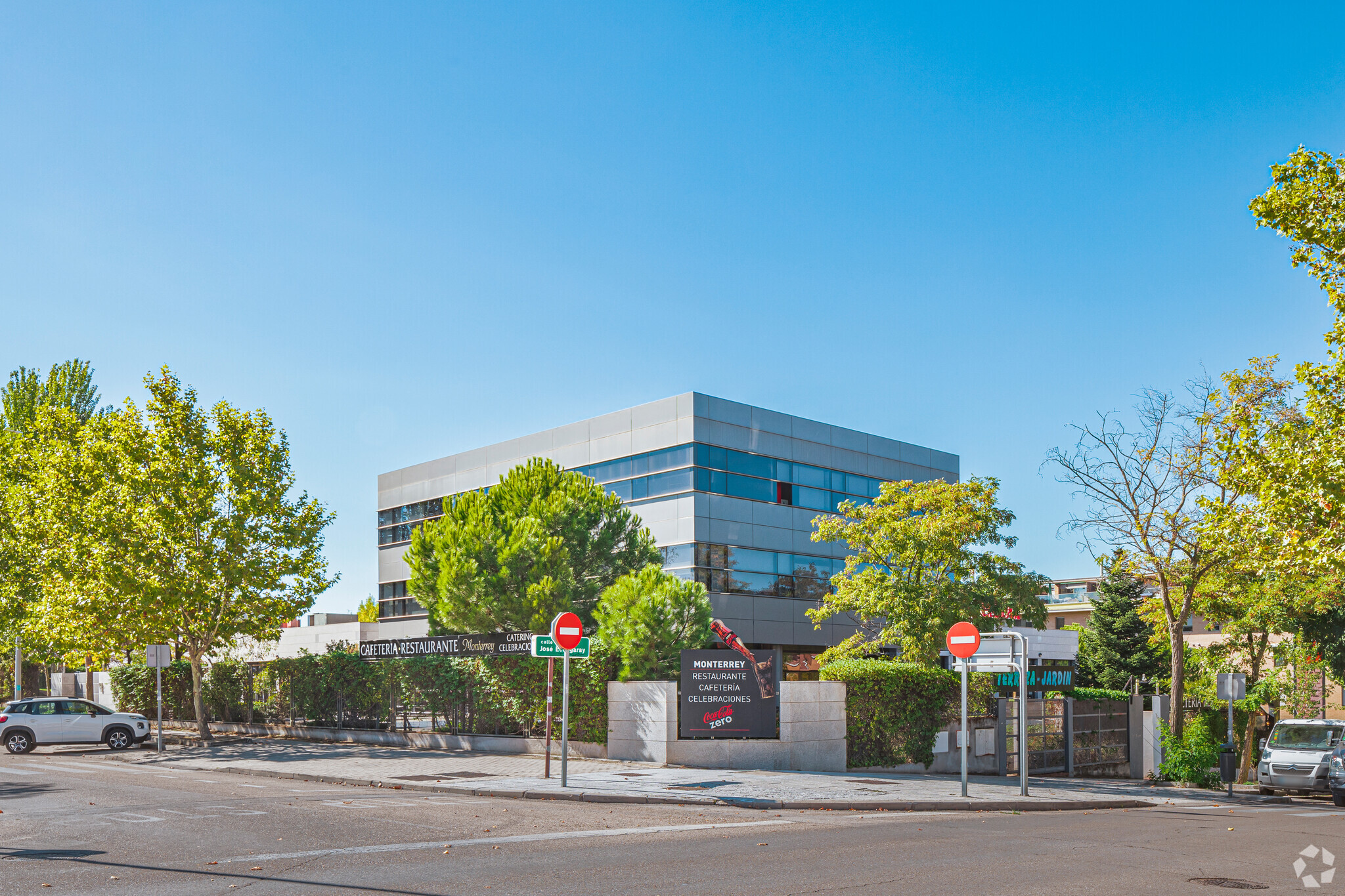 Calle Severo Ochoa, 3, Las Rozas de Madrid, Madrid à louer Photo principale– Image 1 sur 5
