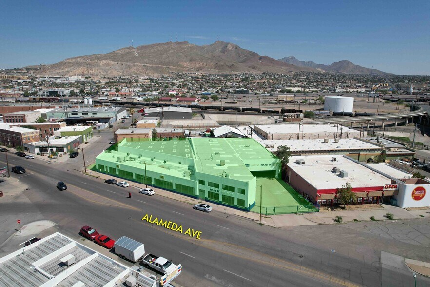 2401 Alameda Ave, El Paso, TX à louer - Photo de l’immeuble – Image 1 sur 42