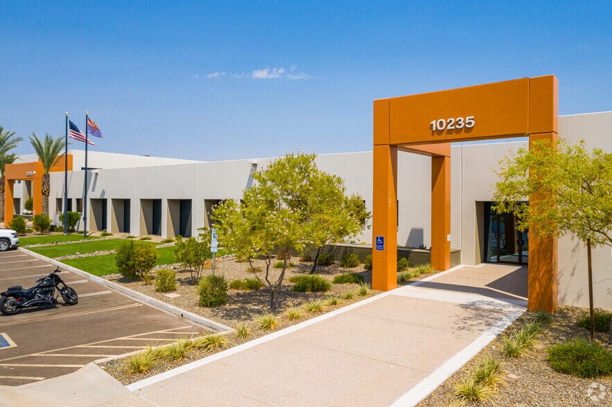 10201 S 51st St, Phoenix, AZ à louer - Photo principale – Image 1 sur 5
