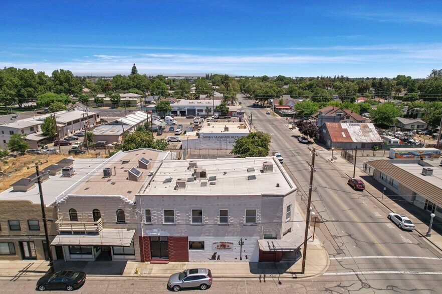 2 N Main St, Lodi, CA à vendre - Photo de l’immeuble – Image 3 sur 60
